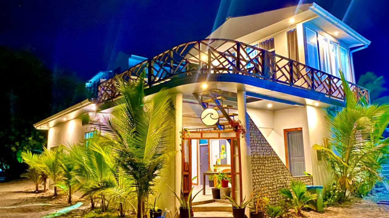 String Wave Maldives Otel Gulhi Dış mekan fotoğraf